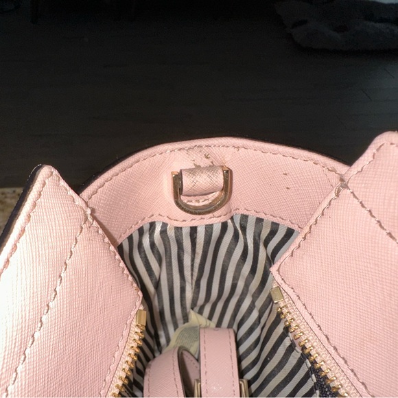 Kate Spade Purse. Lightly used. - Picture 4 of 12